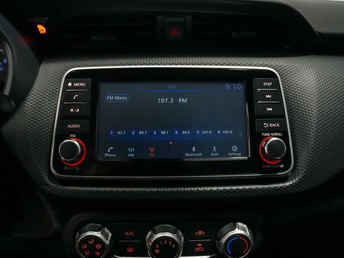 Used 2021 Nissan Kicks S FWD image 14