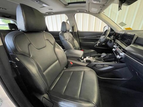 Used 2025 Kia Telluride S AWD/4WD image 32