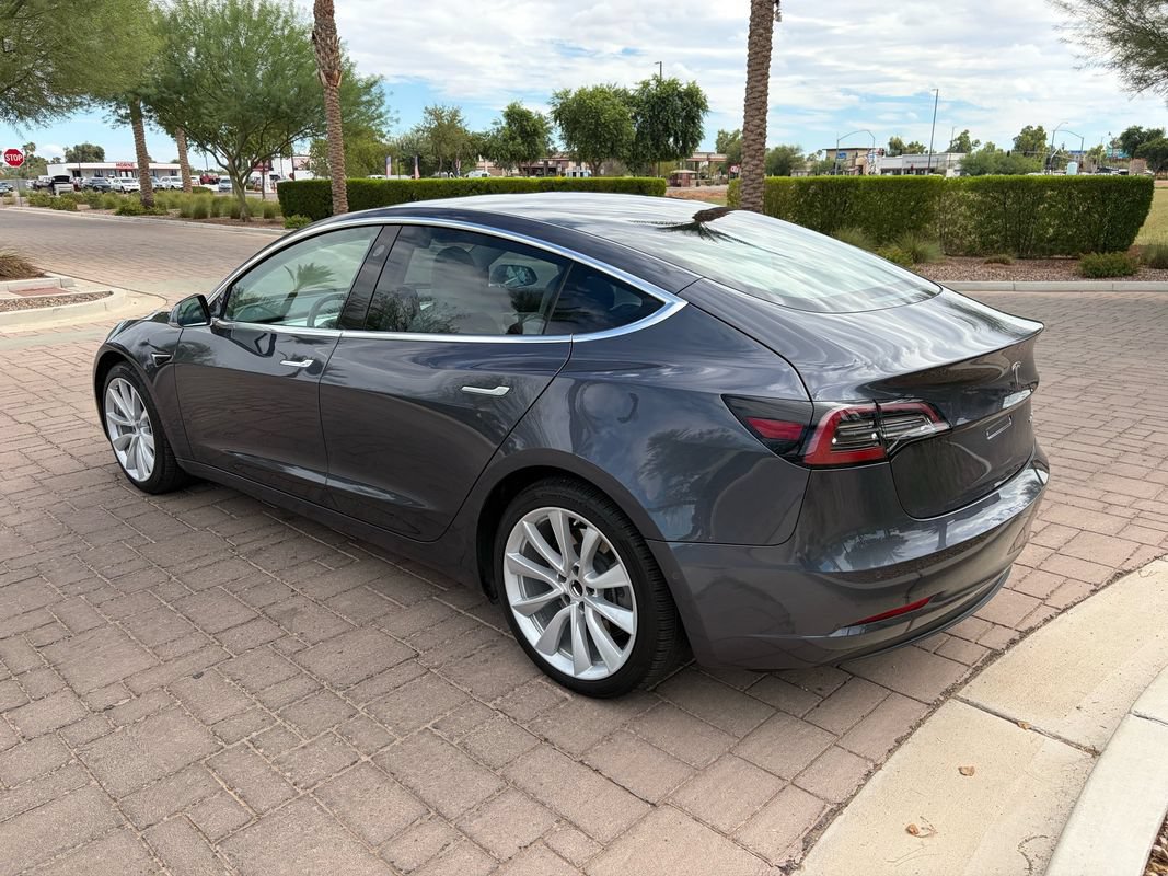 Used 2019 Tesla Model 3 Standard Range Plus RWD image 4