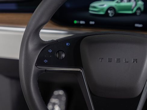 Used 2023 Tesla Model X AWD/4WD image 35