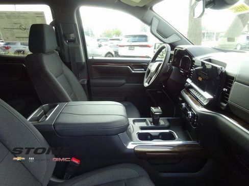 New 2026 GMC Sierra 1500 Elevation w/ Preferred Package image 17