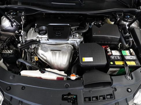 Used 2016 Toyota Camry SE image 22