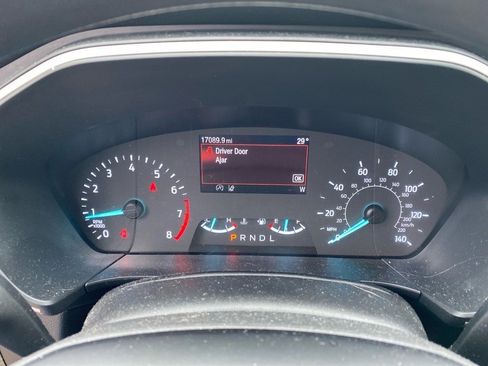 Used 2022 Ford Escape SE image 17