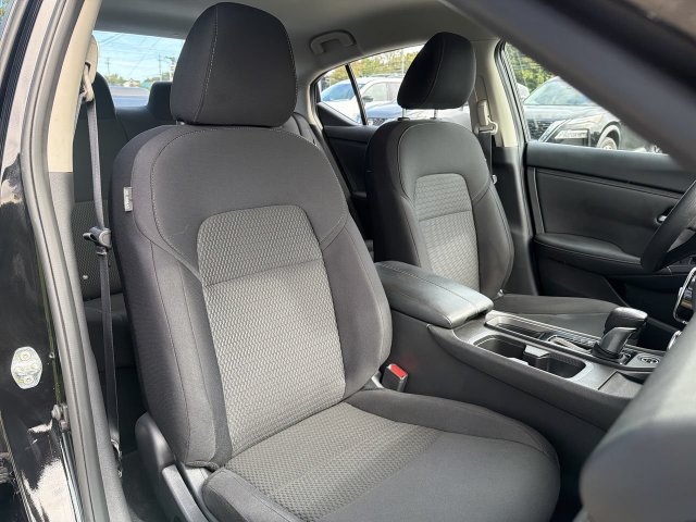 Certified 2023 Nissan Sentra S FWD image 24