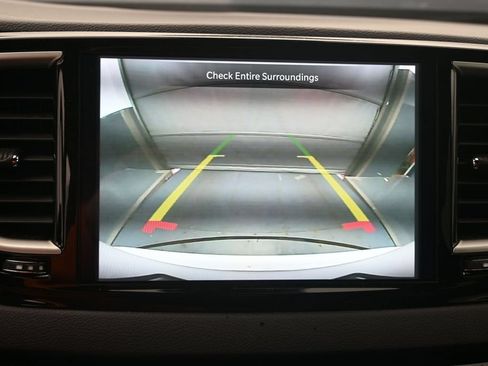 Used 2025 Chrysler Pacifica Select FWD image 29