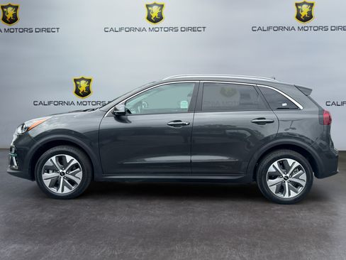 Used 2022 Kia Niro EX FWD image 2