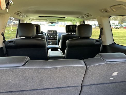 Used 2022 Nissan Armada Platinum w/ Captain's Chairs Package image 31