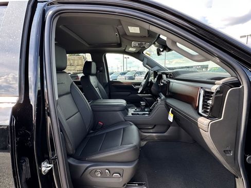 New 2026 GMC Sierra 1500 Denali w/ Denali Reserve Package AWD/4WD image 12