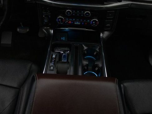 Used 2021 Ford F150 Lariat w/ Equipment Group 502A High image 23