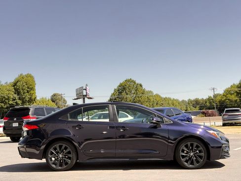 Used 2023 Toyota Corolla SE w/ SE Premium Package FWD image 9