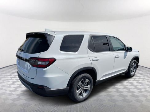 New 2025 Honda Pilot EX-L image 6