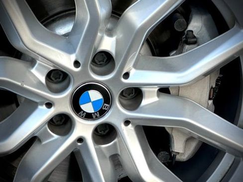 Used 2020 BMW X5 xDrive40i w/ Parking Assistance Package image 14