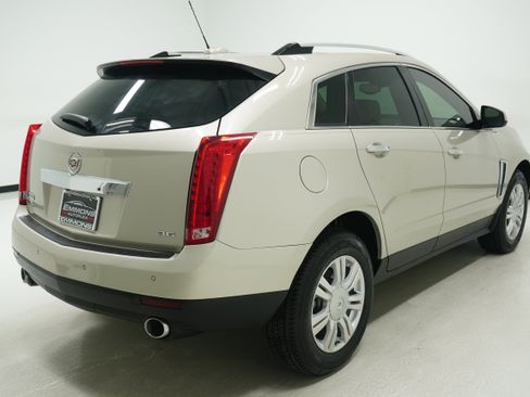 Used 2015 Cadillac SRX Luxury w/ Driver Awareness Package image 4