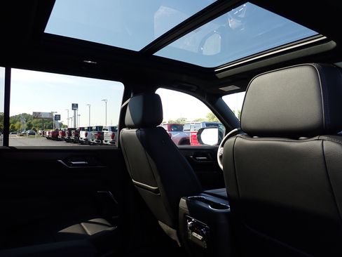 New 2026 GMC Yukon XL Denali w/ Sun & Power Step Package image 14