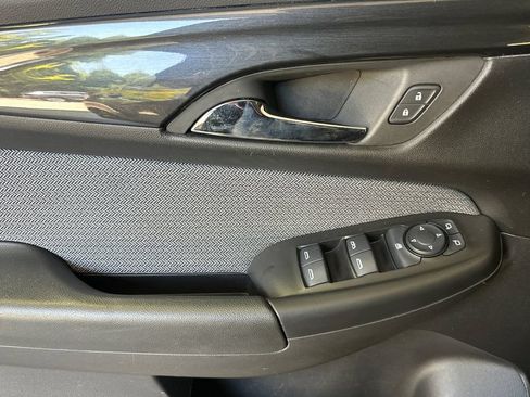 Used 2025 Chevrolet TrailBlazer LT AWD/4WD image 11