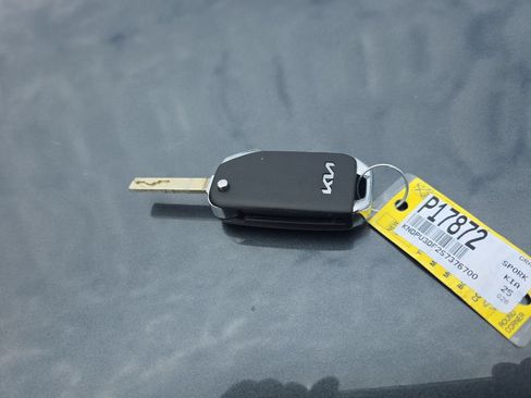 Used 2025 Kia Sportage LX FWD image 26