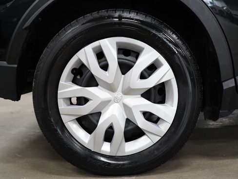 Used 2019 Toyota C-HR LE FWD image 34