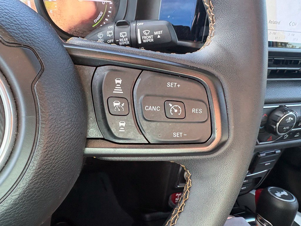 Used 2024 Jeep Wrangler Unlimited AWD/4WD image 16