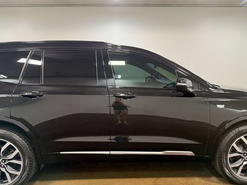 Used 2024 Cadillac XT6 Sport w/ LPO, Floor Liner Package AWD/4WD image 32
