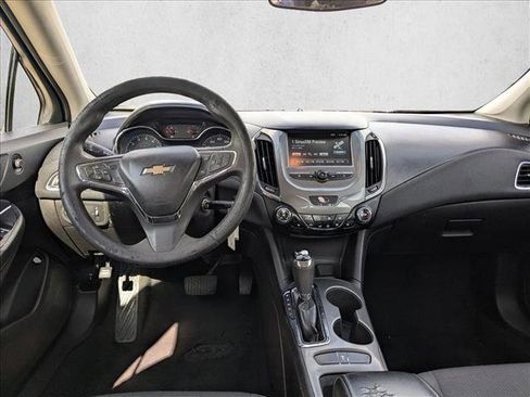 Used 2018 Chevrolet Cruze LT w/ LT Fleet Convenience Package image 16