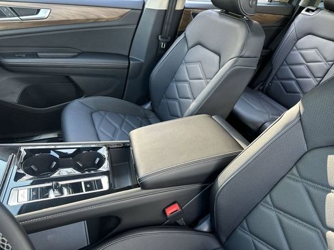 New 2026 Volkswagen Atlas SE image 21