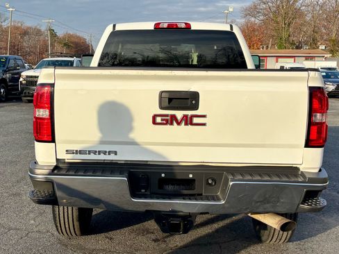 Used 2019 GMC Sierra 2500 4x4 Double Cab w/ Sierra Convenience Package image 7