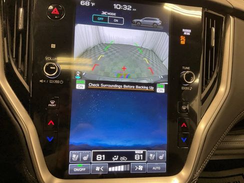 Used 2025 Subaru Outback Touring XT AWD/4WD image 18
