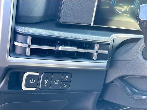 Used 2025 Hyundai Santa Fe XRT image 10