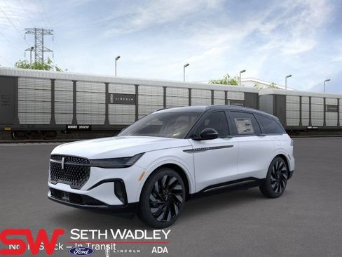 New 2026 Lincoln Nautilus Reserve image 1