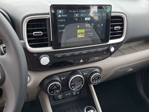 New 2026 Hyundai Venue SEL FWD image 12