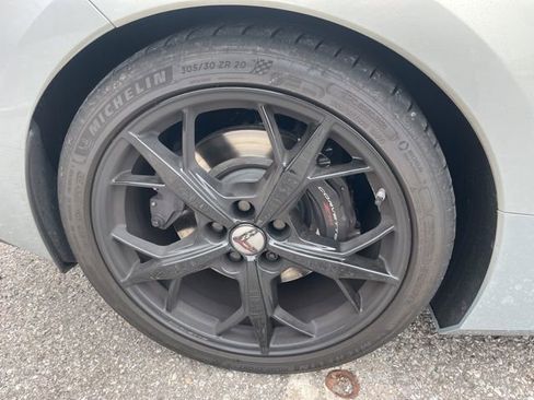 Used 2021 Chevrolet Corvette Stingray Premium Conv w/ Z51 Performance Package RWD image 7