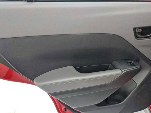 Certified 2025 Subaru Crosstrek 2.0i Premium image 27