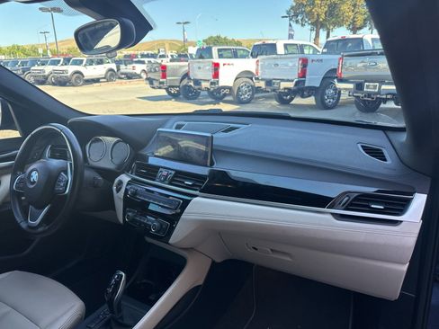 Used 2021 BMW X1 sDrive28i w/ Convenience Package image 13