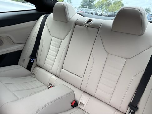 Used 2024 BMW 430i Coupe w/ M Sport Package RWD image 33