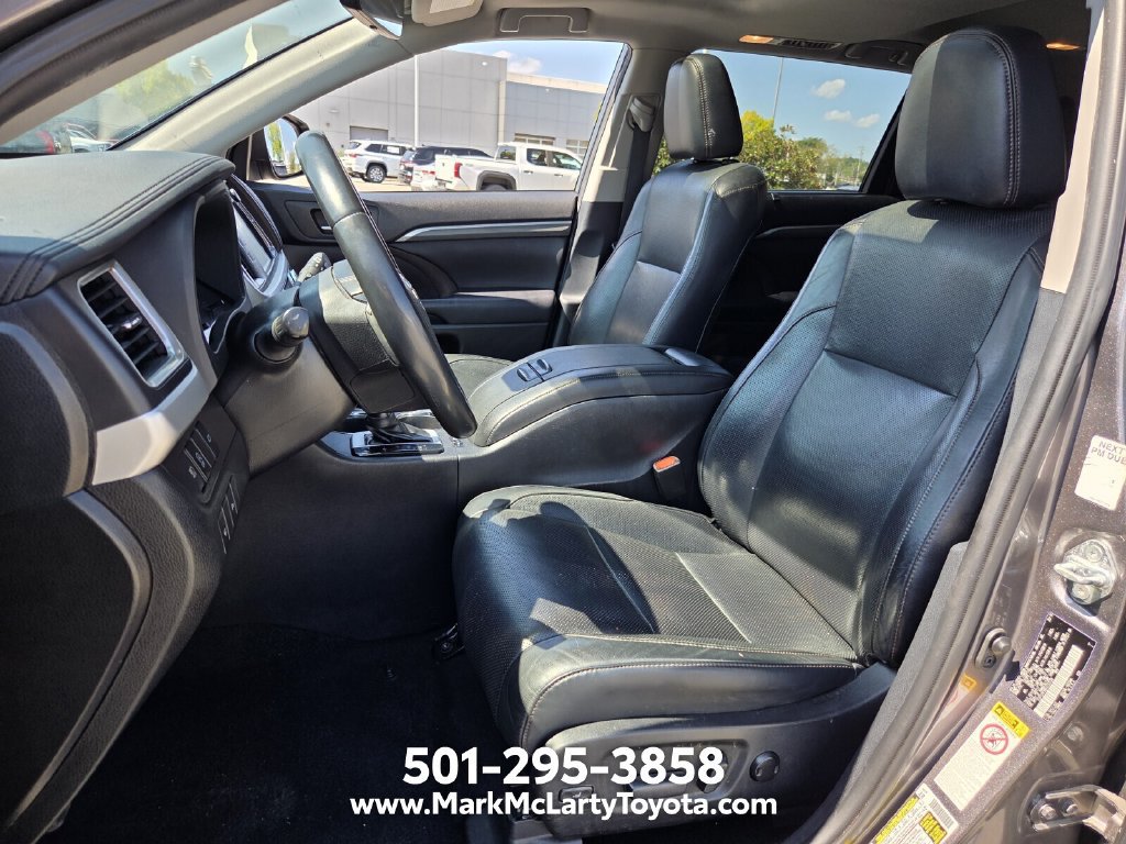 Used 2019 Toyota Highlander Limited FWD image 9