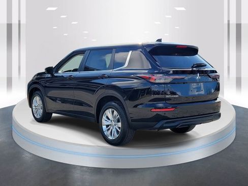 New 2026 Mitsubishi Outlander ES AWD/4WD image 4