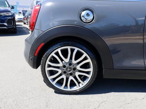 Used 2019 MINI Cooper S image 27