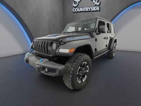 Used 2024 Jeep Wrangler Unlimited Rubicon 4xe w/ Technology Group image 11