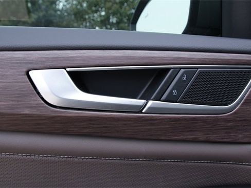 New 2026 Volkswagen Atlas SEL image 7