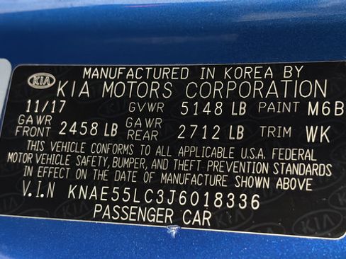 Used 2018 Kia Stinger GT2 AWD/4WD image 33