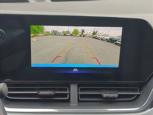Used 2026 Chevrolet Trax LT w/ LT Convenience Package FWD image 13