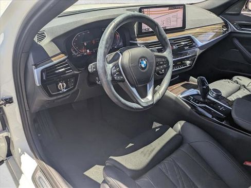 Certified 2023 BMW 540i w/ Premium Package RWD image 9