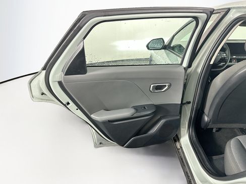 Used 2025 Kia K4 FWD image 24