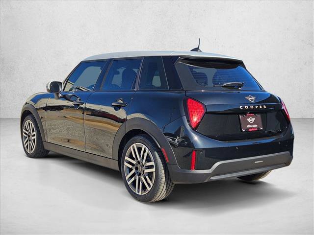 Used 2026 MINI Cooper 4-Door Hardtop FWD image 8