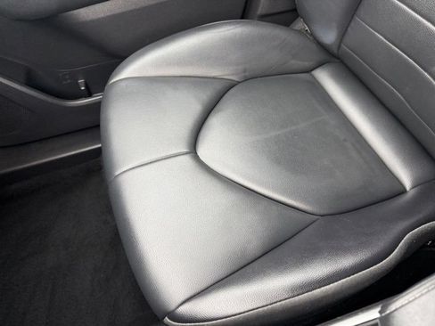 Used 2022 Toyota Highlander XLE AWD/4WD image 27