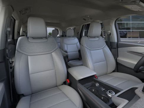 New 2026 Ford Explorer Active w/ Active Comfort Package RWD image 10
