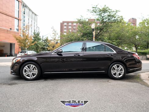 Used 2018 Mercedes-Benz S 560 Sedan image 4