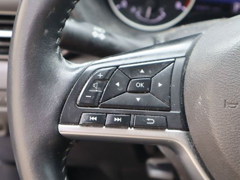 Used 2022 Nissan Sentra SV w/ All-Weather Package FWD image 12