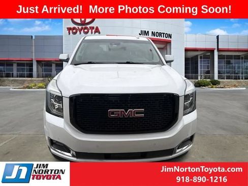 Used 2017 GMC Yukon XL Denali w/ Open Road Package AWD/4WD image 2