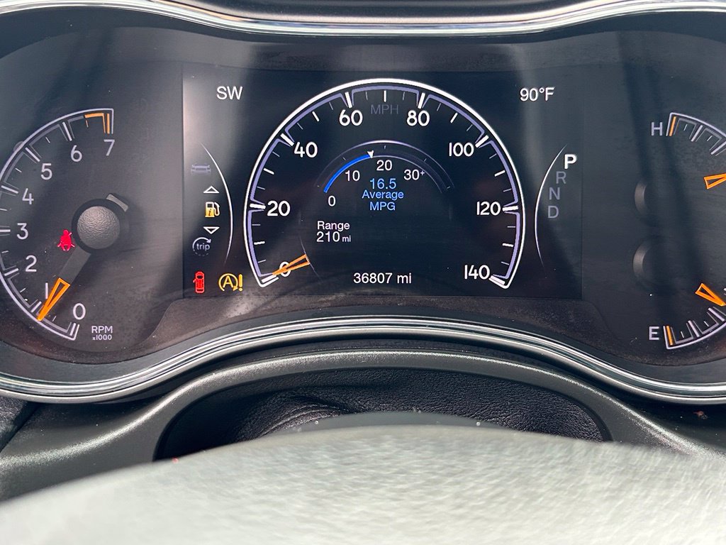 Used 2021 Jeep Grand Cherokee Laredo RWD image 19